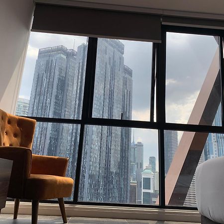 Scarletz Suites Klcc By Gc Luxury Suites Куала-Лумпур Экстерьер фото