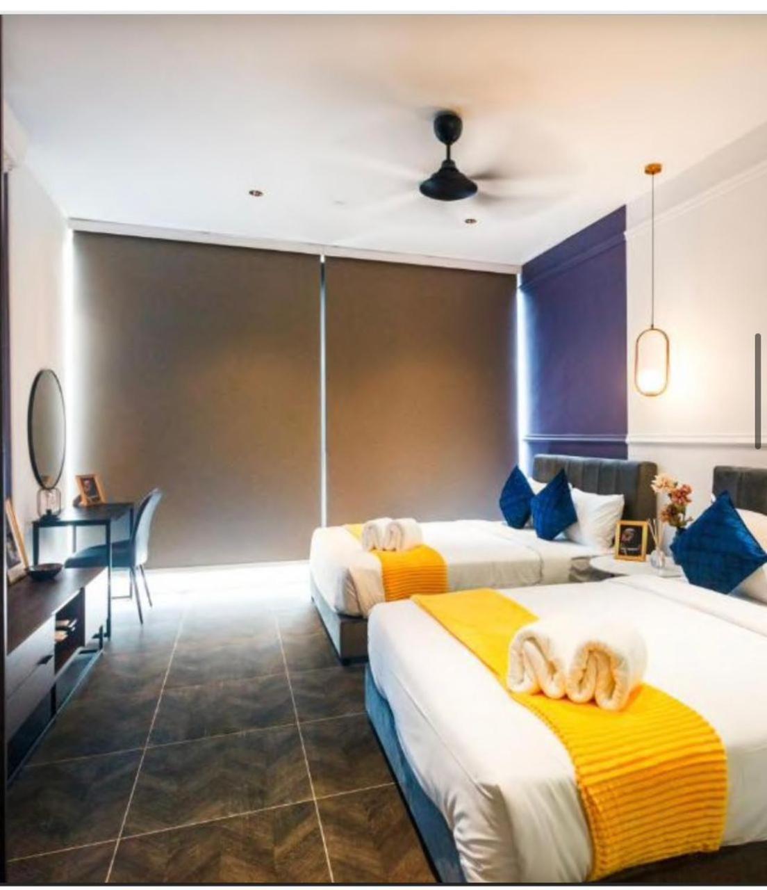Scarletz Suites Klcc By Gc Luxury Suites Куала-Лумпур Экстерьер фото