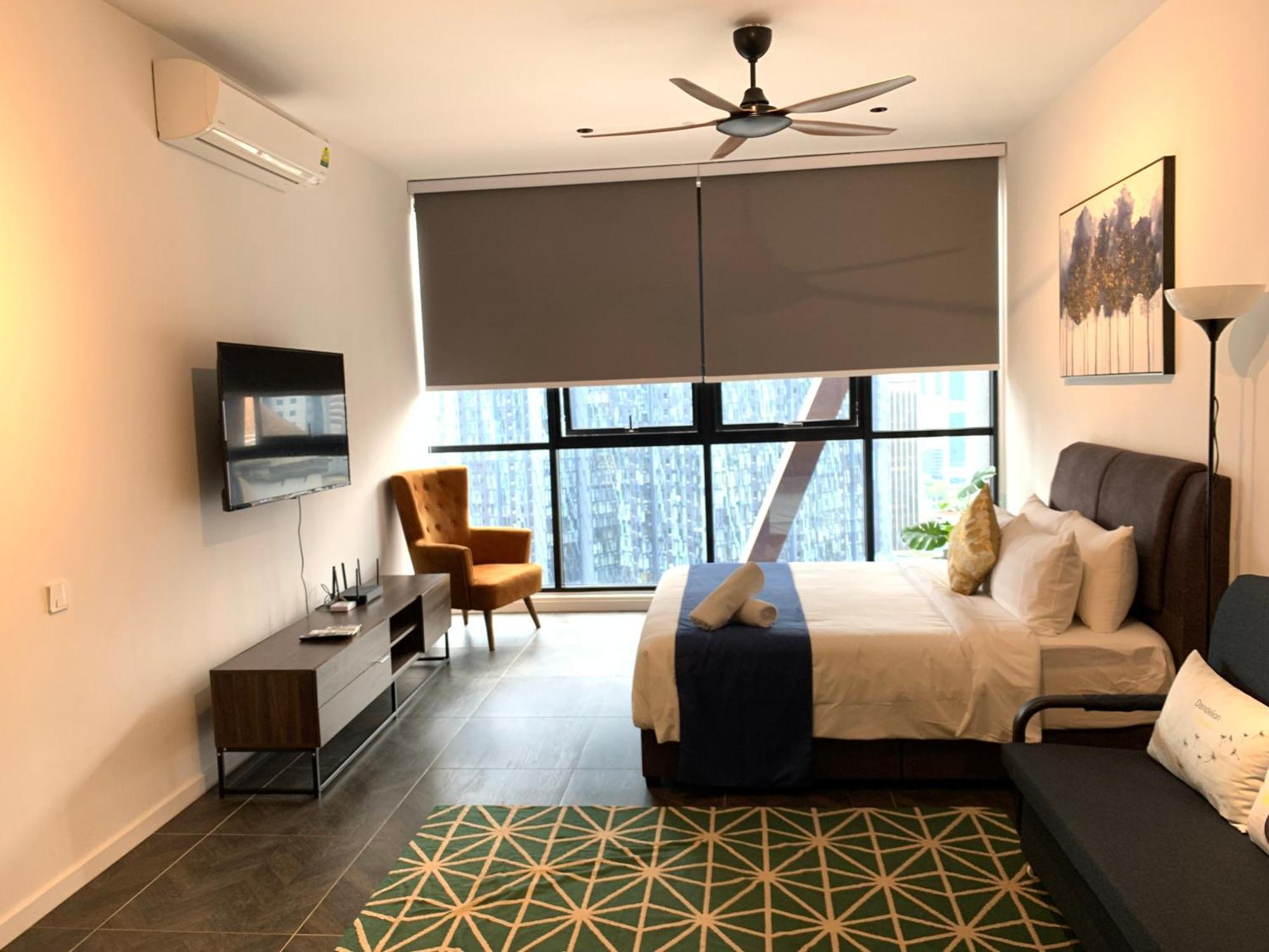Scarletz Suites Klcc By Gc Luxury Suites Куала-Лумпур Экстерьер фото